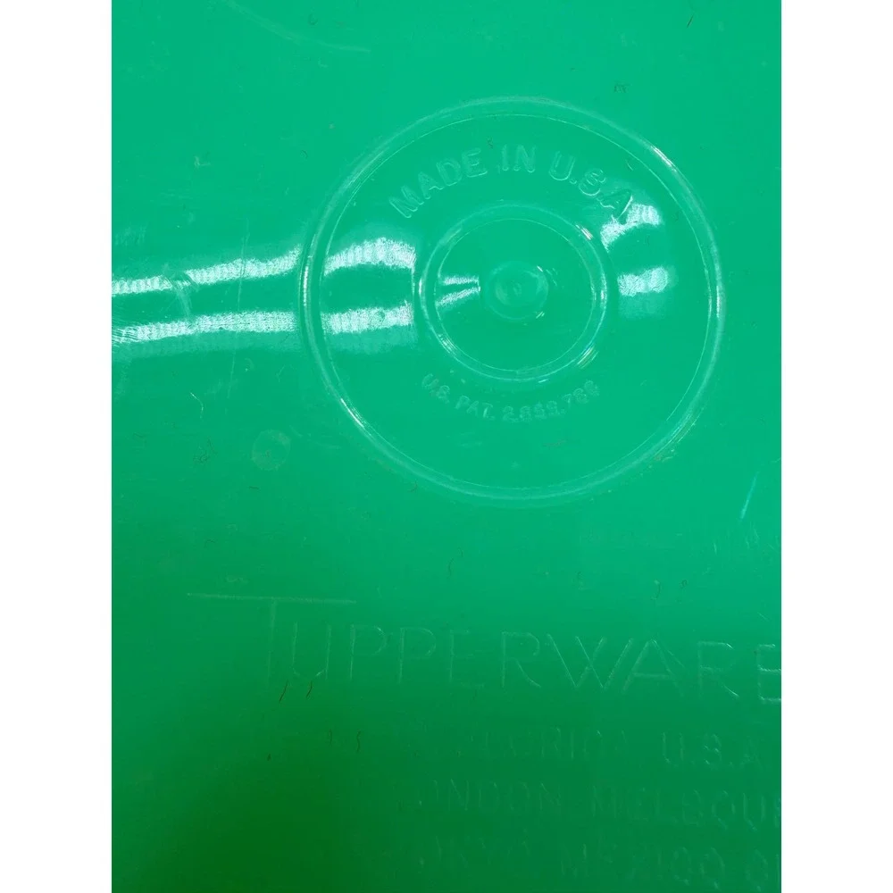Vintage Tupperware Green Rectangular Storage Container 794-8 with Mint Lid USA